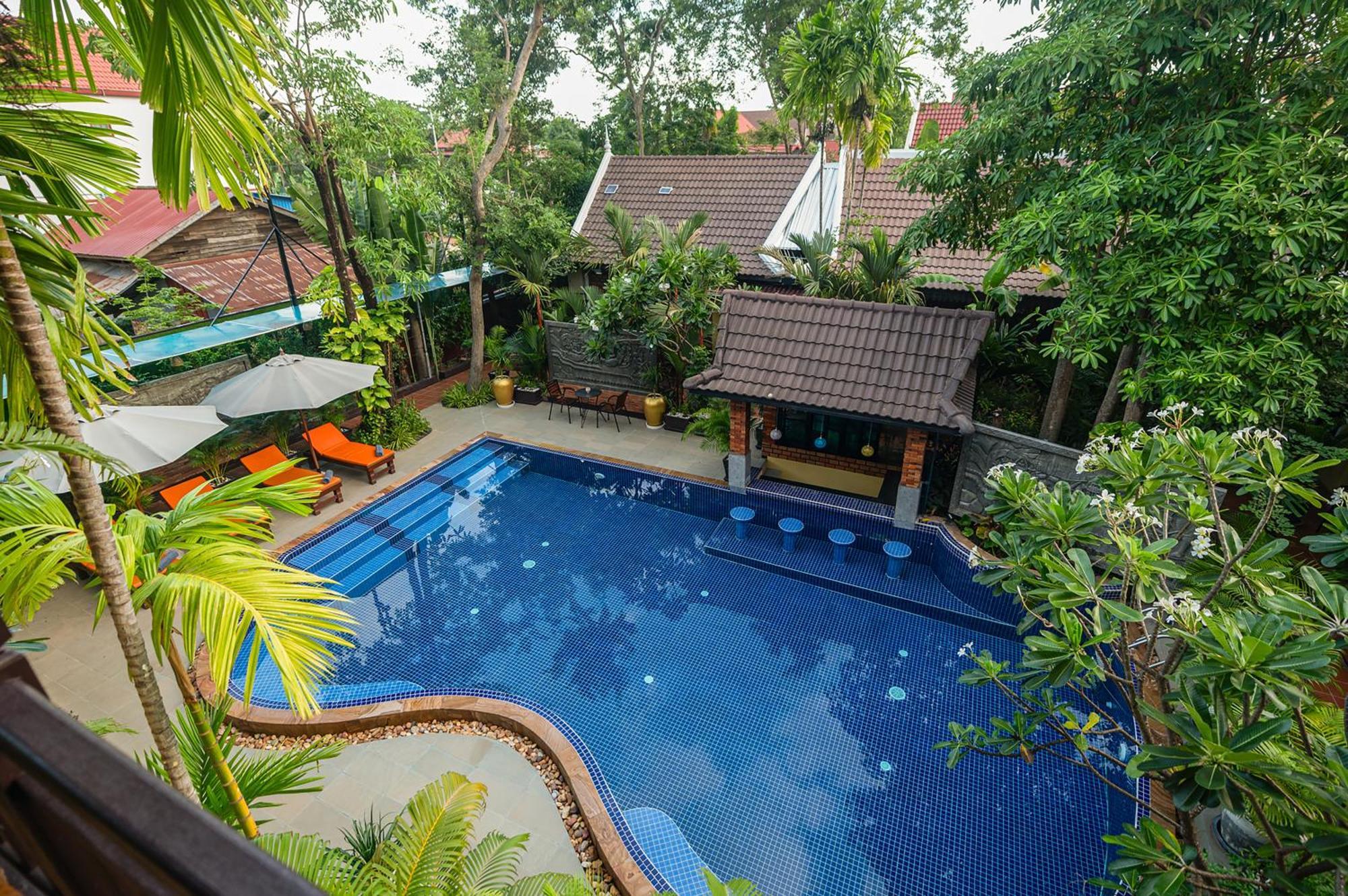 Отель Ravady D'Angkor Сиемрип Экстерьер фото